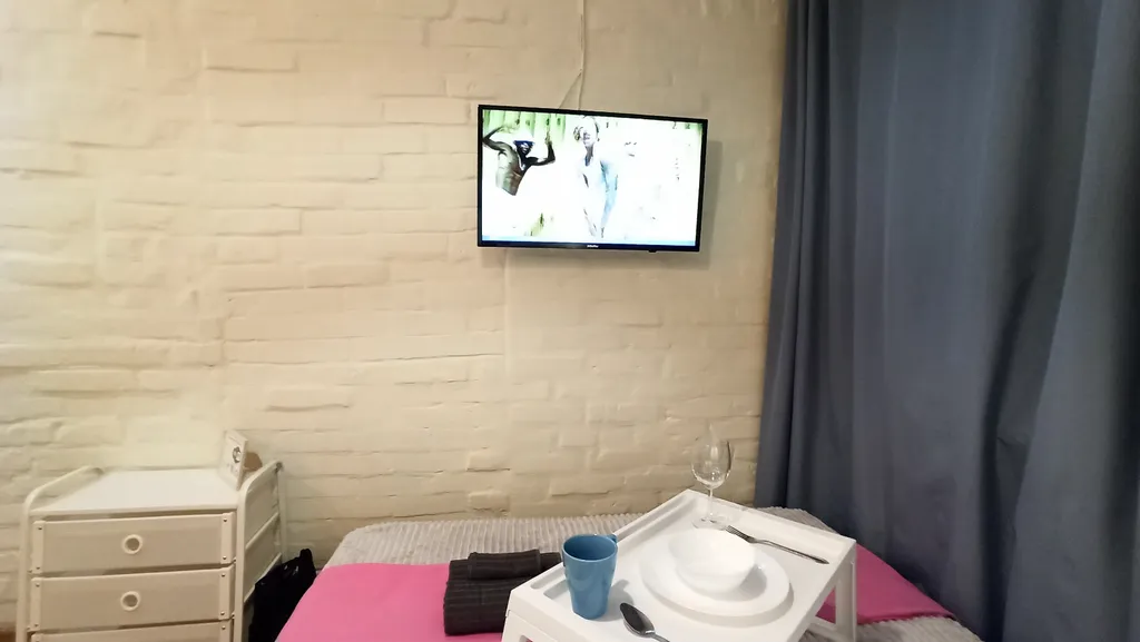 Светлая уютная студия для семейной пары около ЖД Вокзала