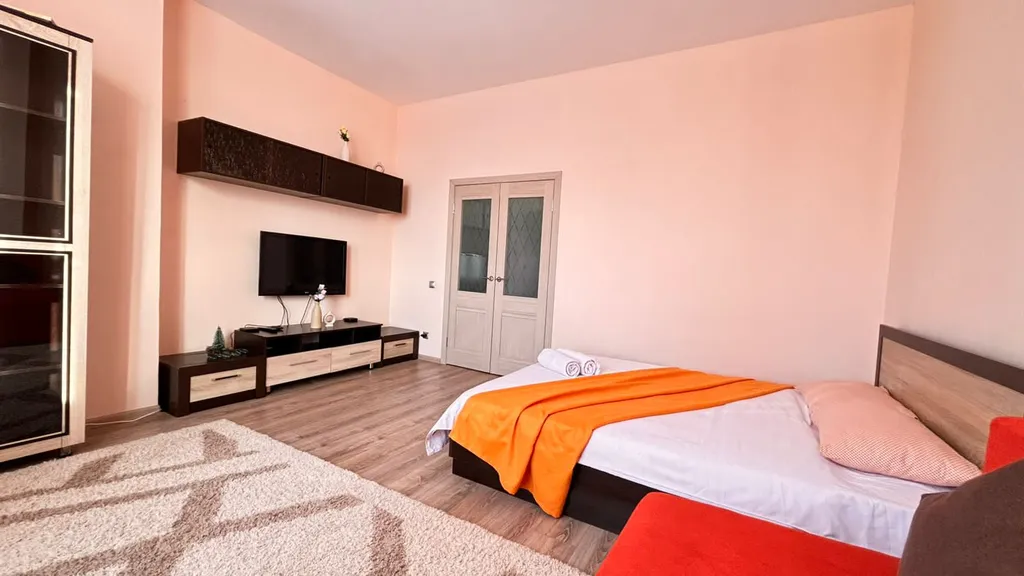 Квартира на набережной