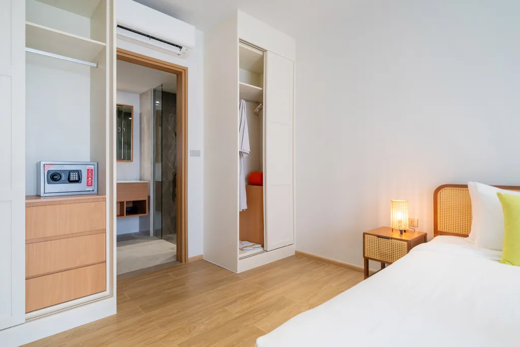 Laguna beachside residences apartment 2408