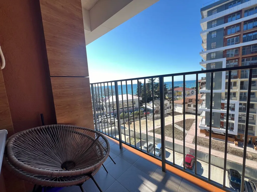 Стильная студия у моря