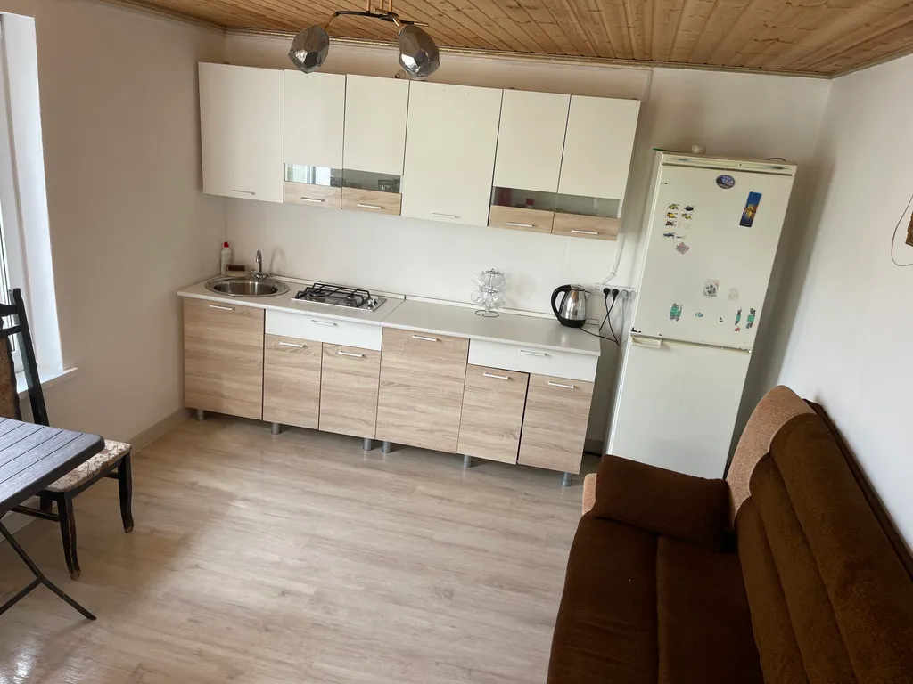 Коттедж Уютный дом у мopя с садом перед домом — Махачкала