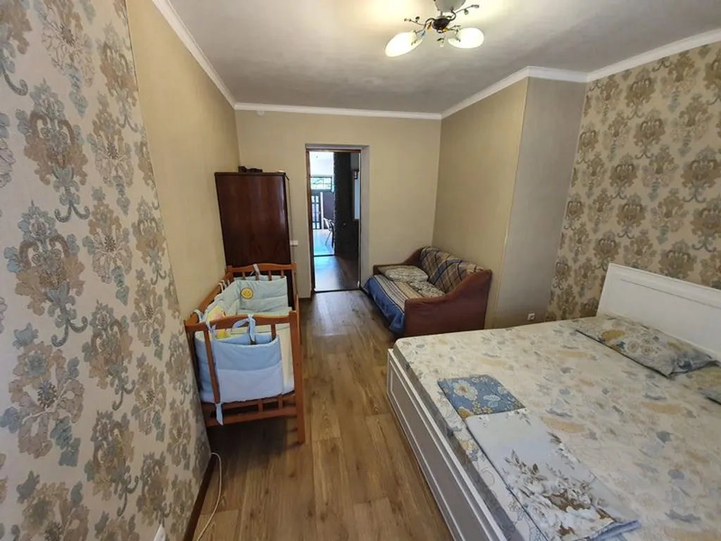 Просторный двухкомнатный дом в санаторной зоне