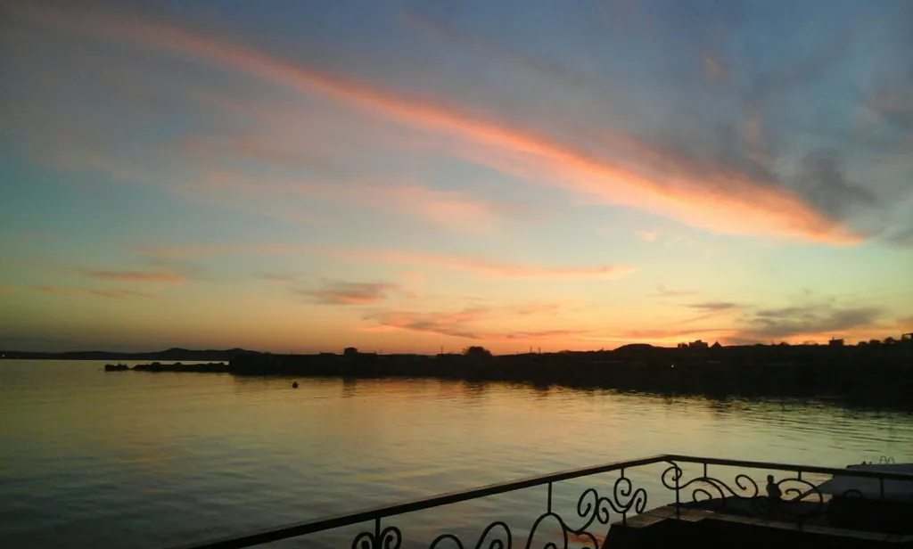 2-комнатная Квартира — аренда посуточно в Керчь