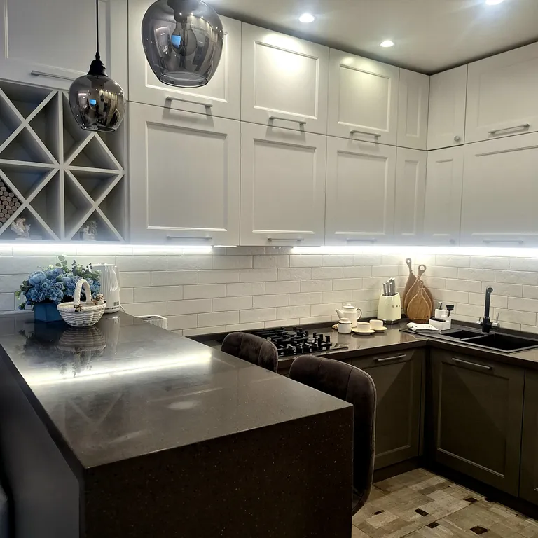 Современная уютная 2х комнатная квартира (евротри) в центре города