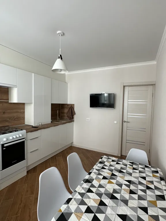 Квартира с прекрасным видом на море и город , рядом с морем