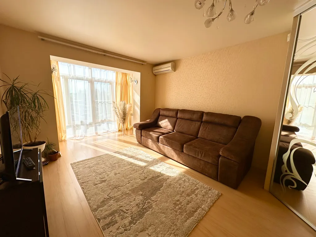 Квартира Отличная большая квартира с гардеробной около ТЦ Кредо — Тверь