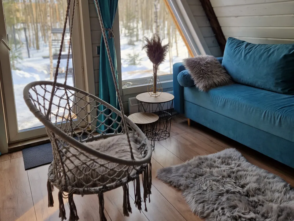 Коттедж Треугольный домик в лесу с горячей купелью — Соловеново