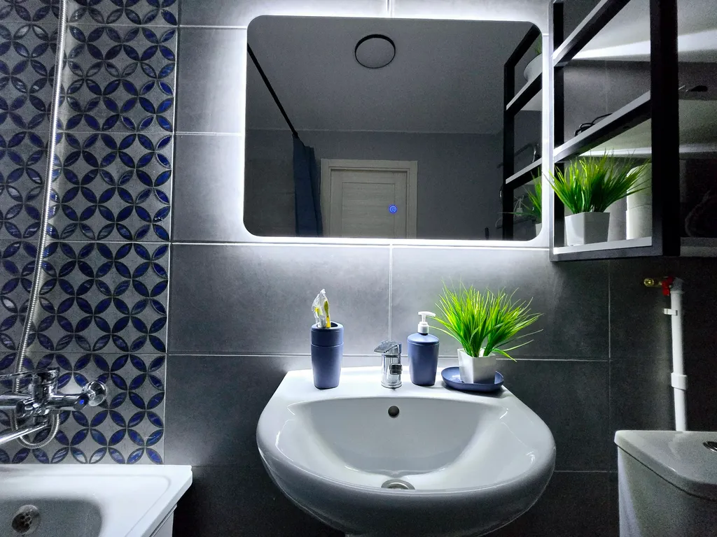 Студия с гардеробной в центре