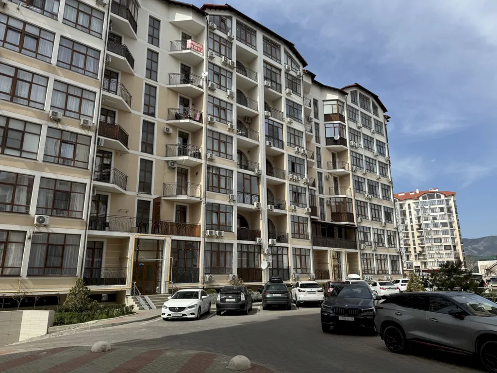 Квартира Квартира с тёплым полом и гардеробной — Геленджик