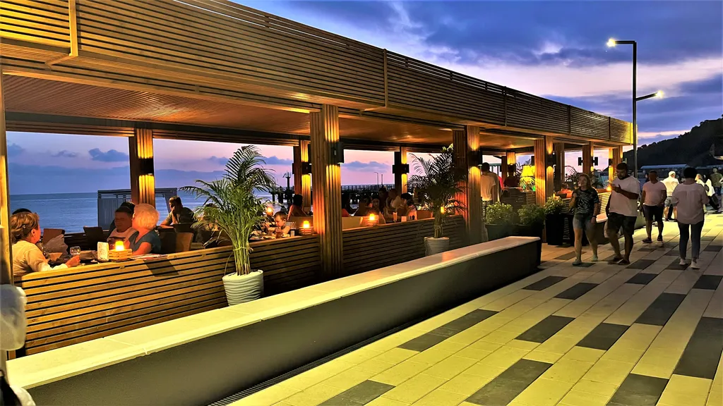 Апартамент у самого моря и с видом на море