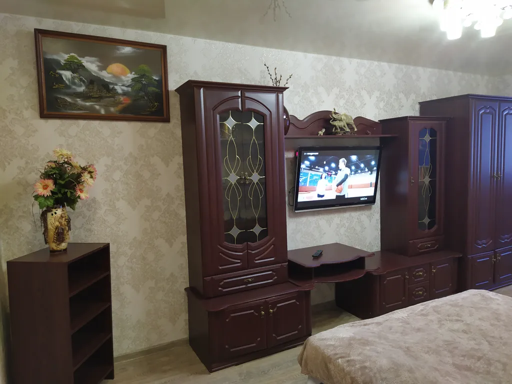 Отличная квартира в центре Алушты — аренда посуточно в Алушта