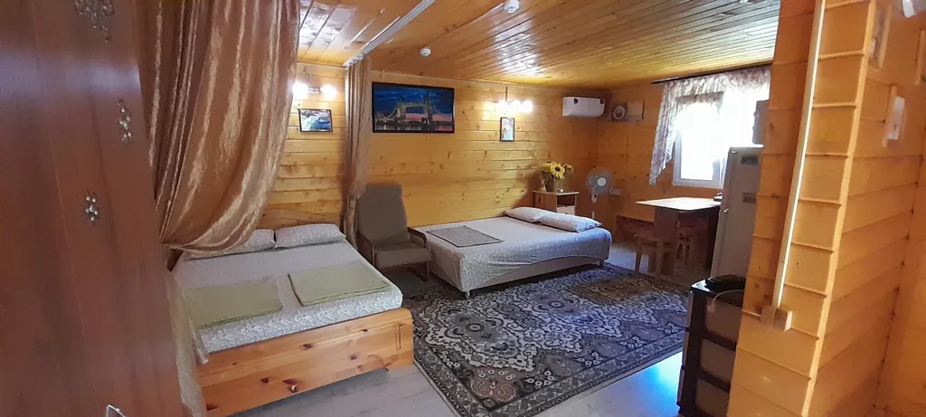 Коттедж Дом из бруса в саду — Анапа