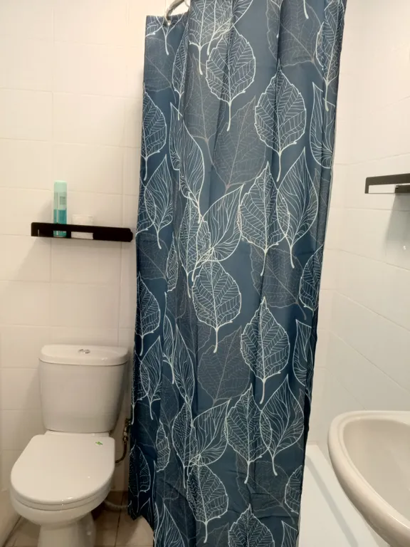 Студия напротив ГУОР по хоккею