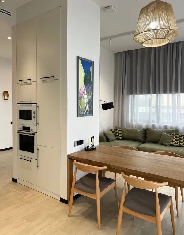 Новый стильный дом с видом на море