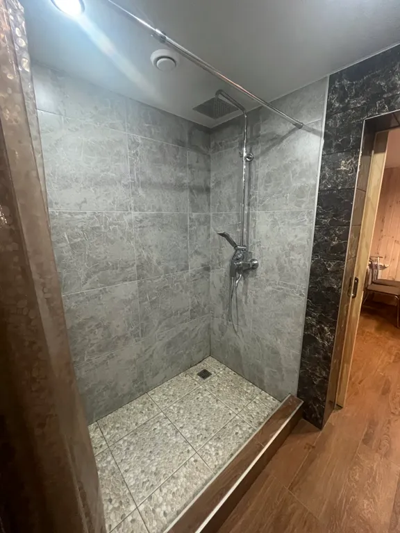 Уютный светлый дом с баней