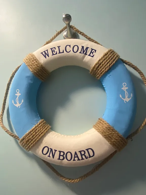 Уютная светлая квартира с бассейном рядом с морем