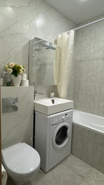 Квартира с боковым видом на море