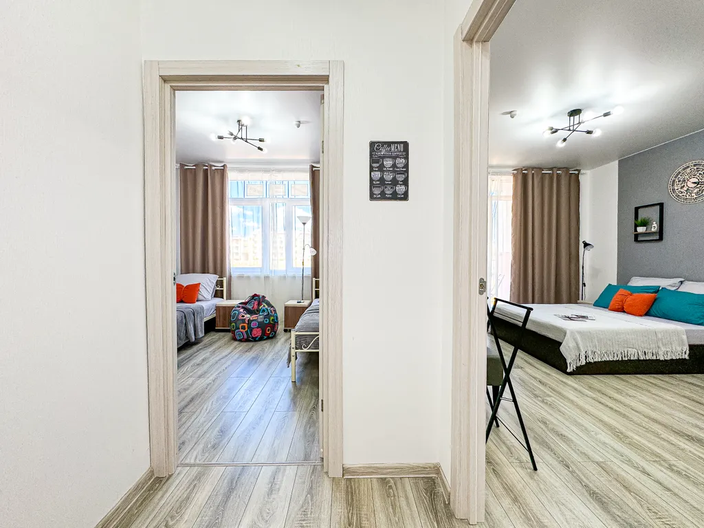 Квартира в Долине Сукко, 5 бассейнов на территории, качели на балконе