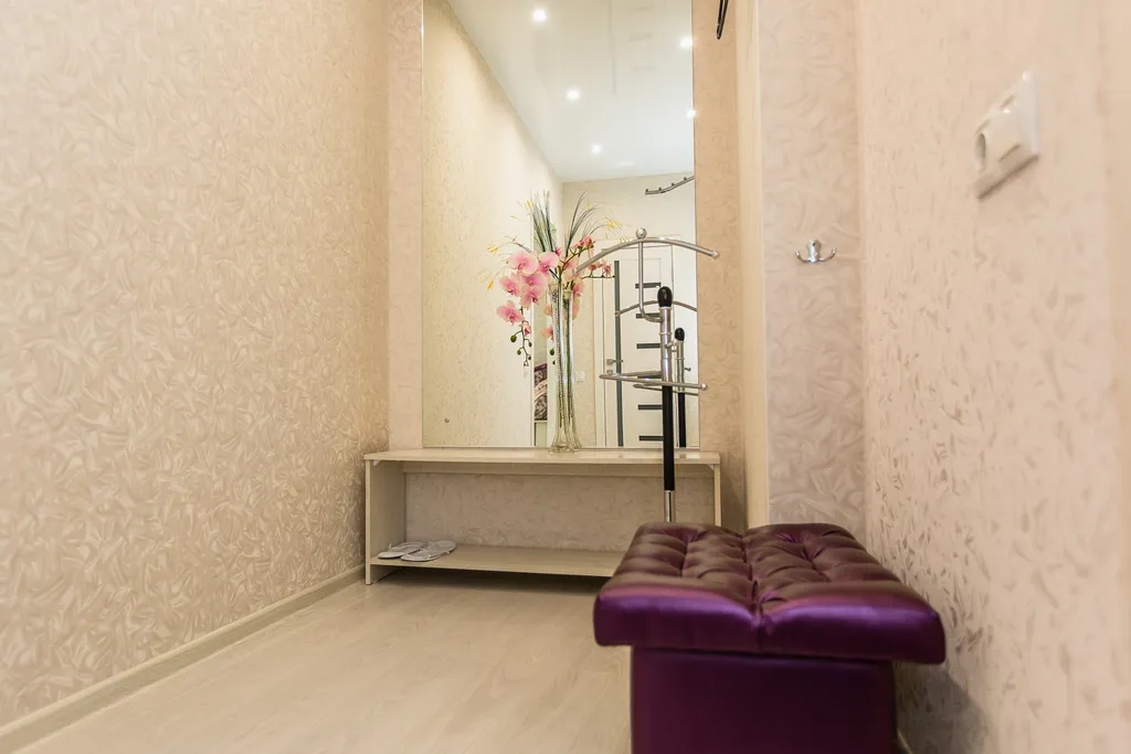 1-комнатная квартира с джакузи дизайнерским ремонтом