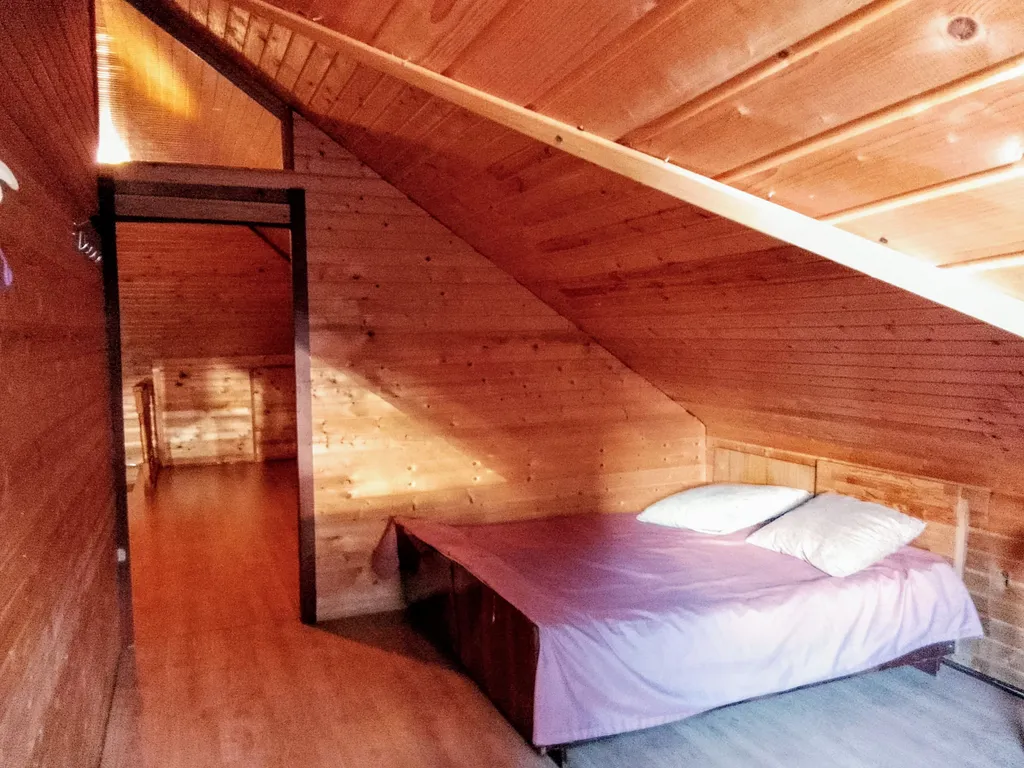 Коттедж Чудесный домик в парке — Сиверский