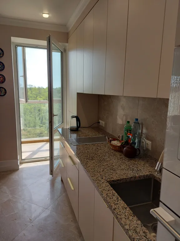 Лес и море рядом