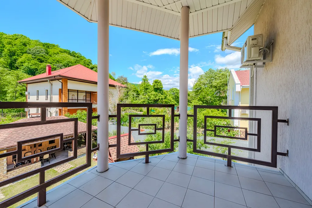 Коттедж Просторный дом с видом на горы — Краевско-Армянское