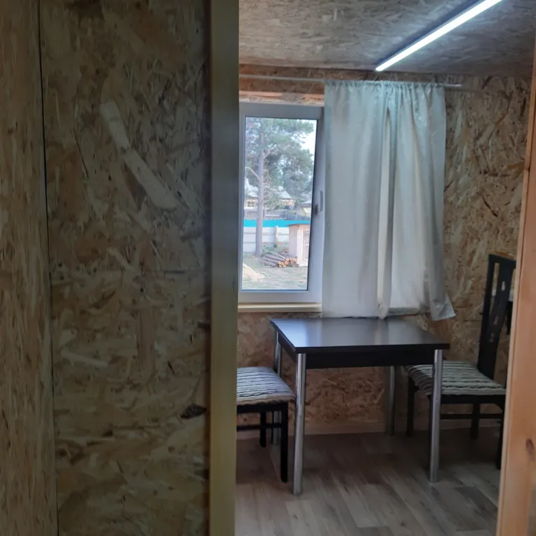 Семейный двухкомнатный номер с мини кухней на втором этаже