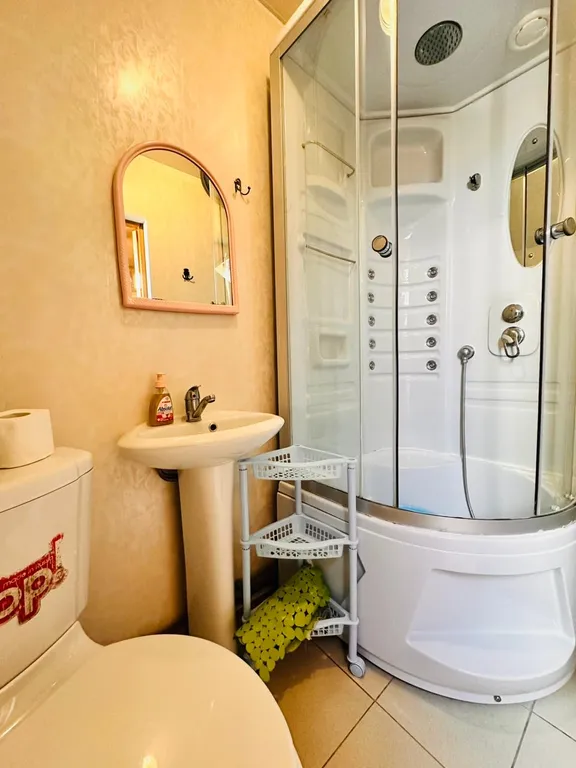 Комната с красивым видом на море