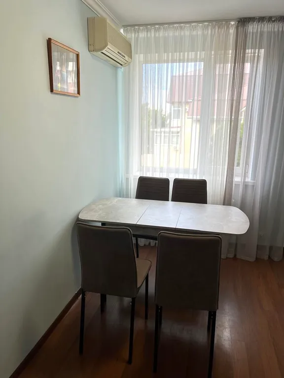 Просторная трехкомнатная квартира в самом центре