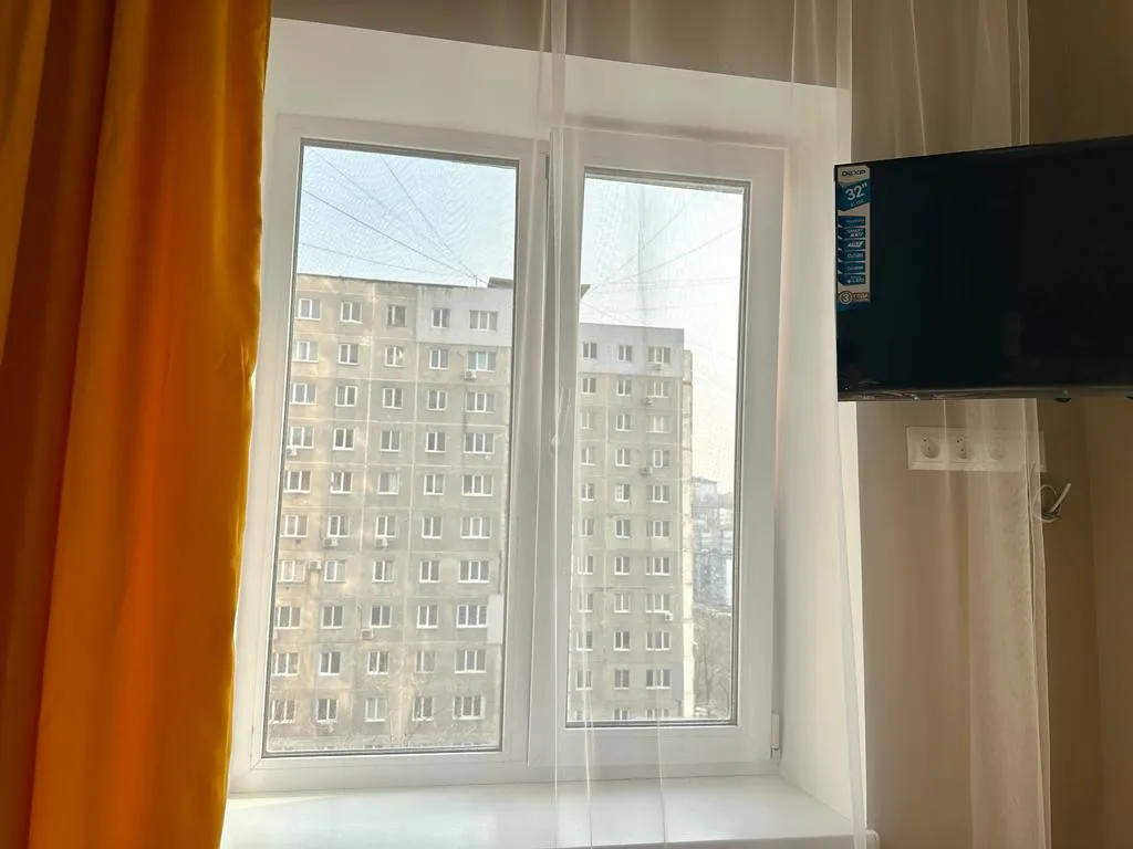 Апартамент с двумя окнами в топовой локации рядом с морем