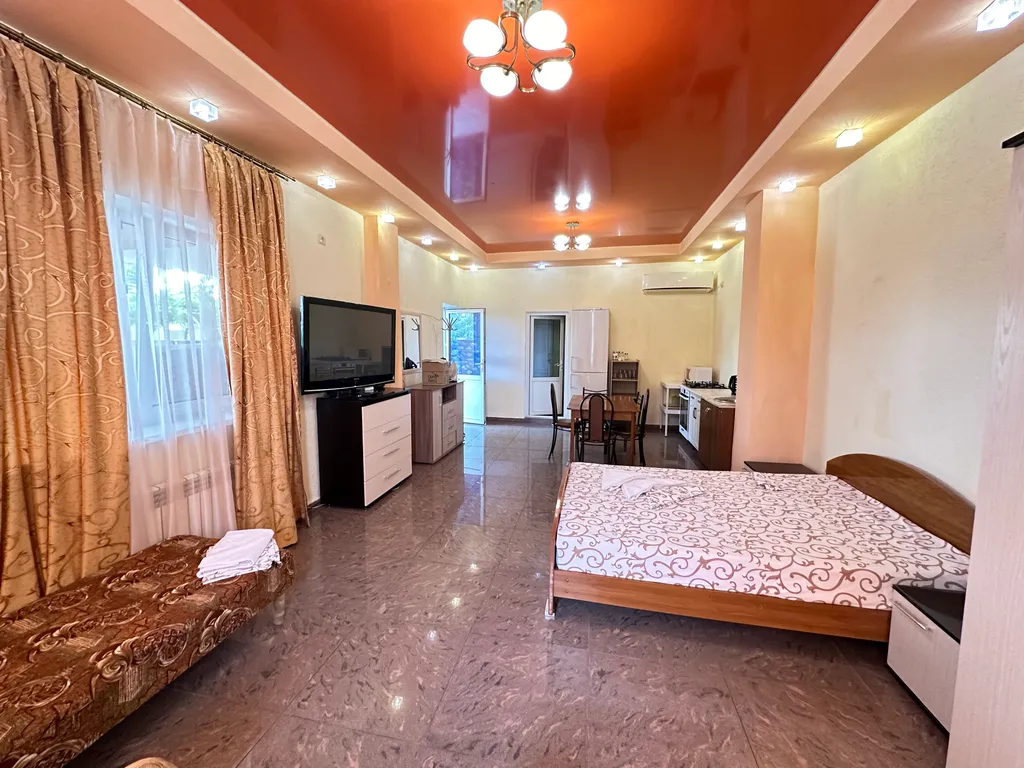 Квартира 2-комнатная Квартира — Геленджик