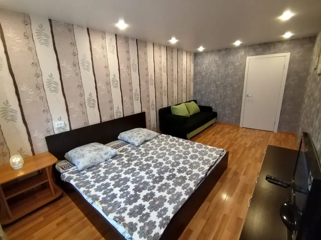 Шикарная квартира с огромной кроватью King Size