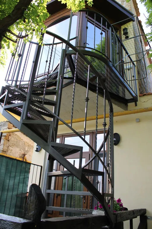 Коттедж Апартаменты на набережной с видом на море — Евпатория