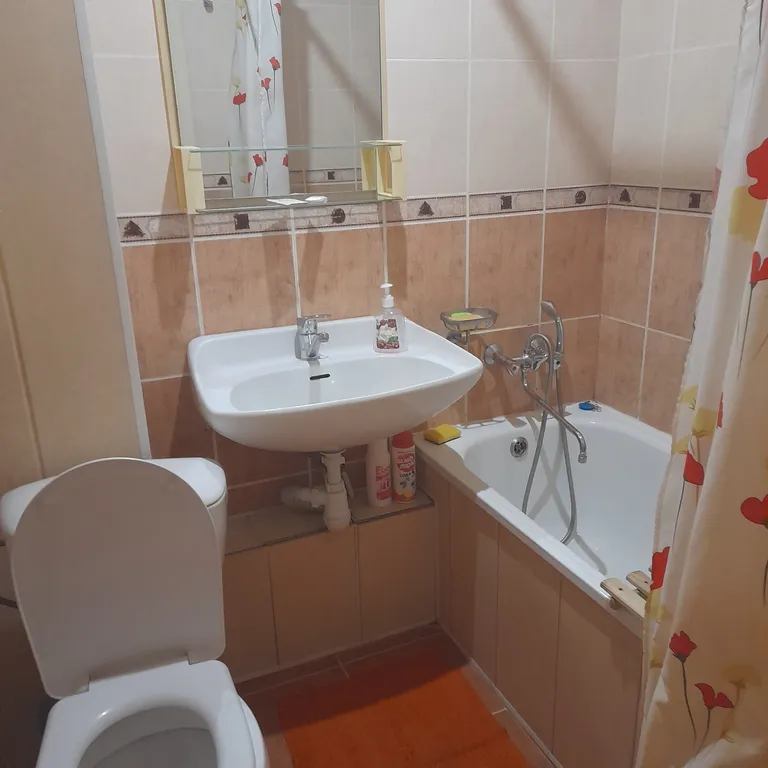 Уютная, светлая квартира в курортной зоне, .рядом вход в парк