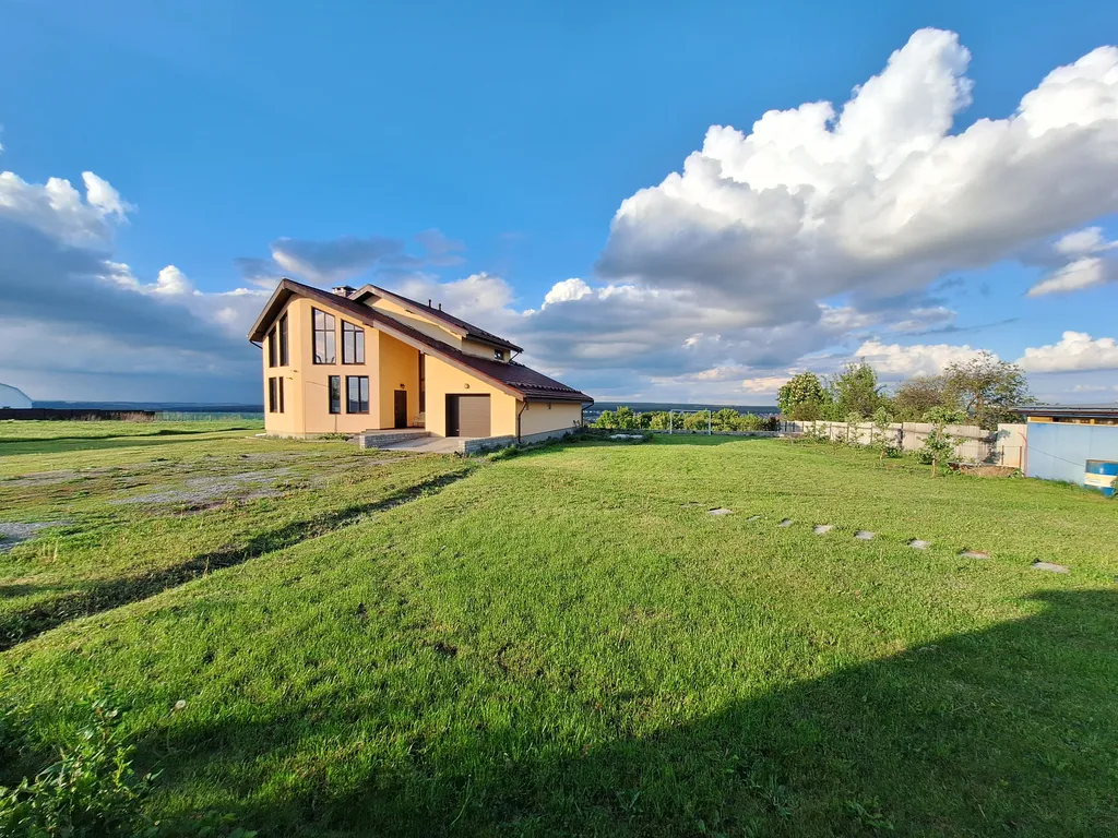 Дом на Набережной