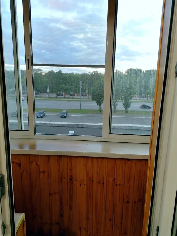 С видом на сад победы, рядом с оптик-центром, okoris и медеор ом