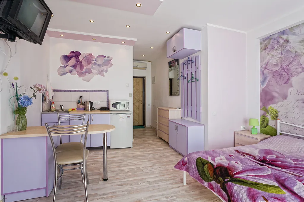 Видовая Квартира-студия на троих в Мисхоре с балконом у моря