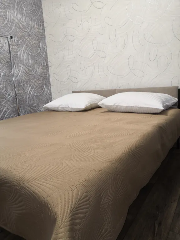 Уютный домик около озера