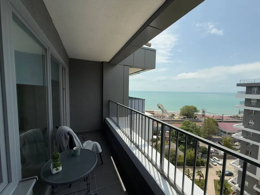 Стильная студия, панорамный вид на море и горы