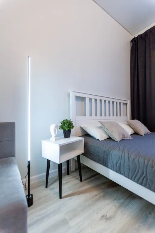 Студия в окружении парков