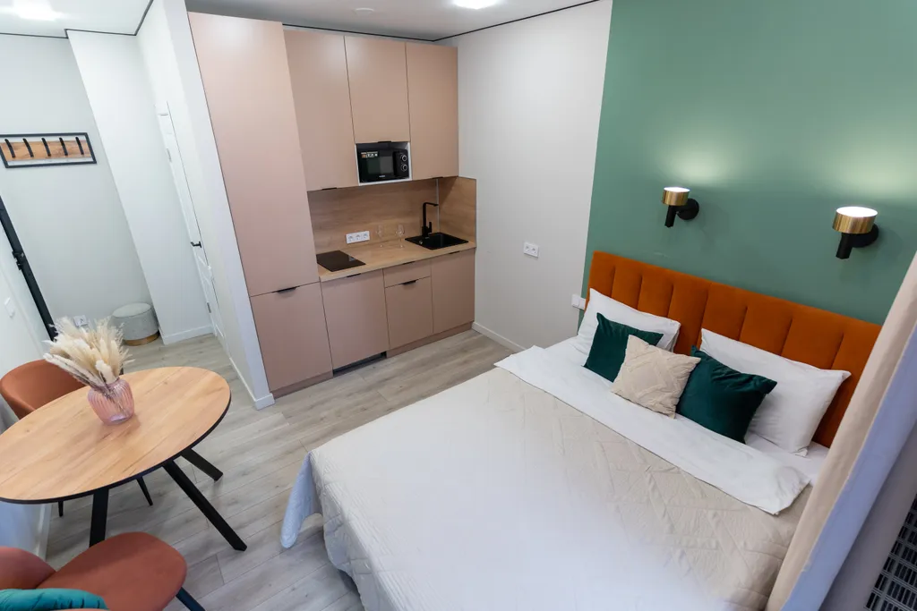 Квартира Квартира Яркая студия с балконом для пары — Екатеринбург