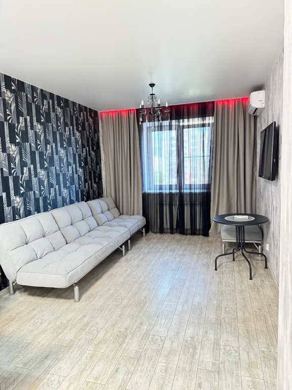 Омск Кировский у ТЦ Мега