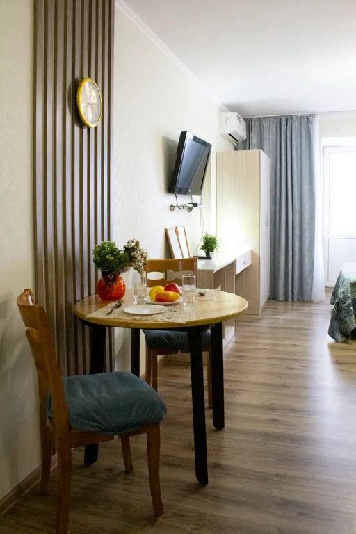 Однокомнатная с тропическими фотообоями