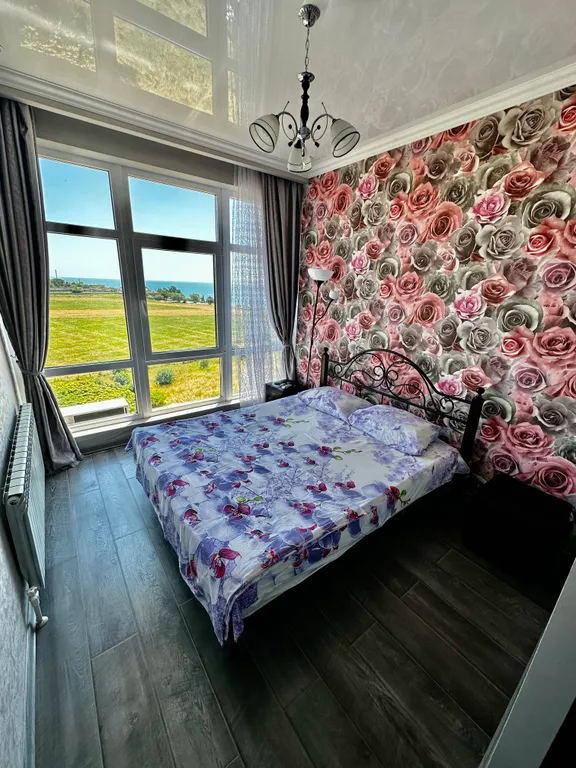 Квартира Квартира Апартамент у моря с видом на море — Геленджик