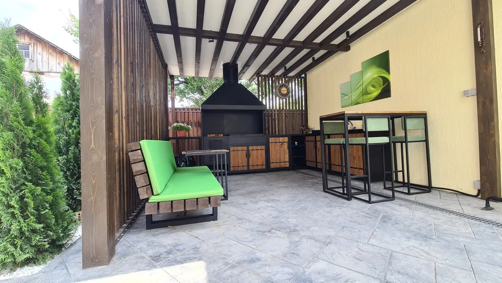 Вилла на 8 гостей с теплым бассейном и беседкой для барбекю