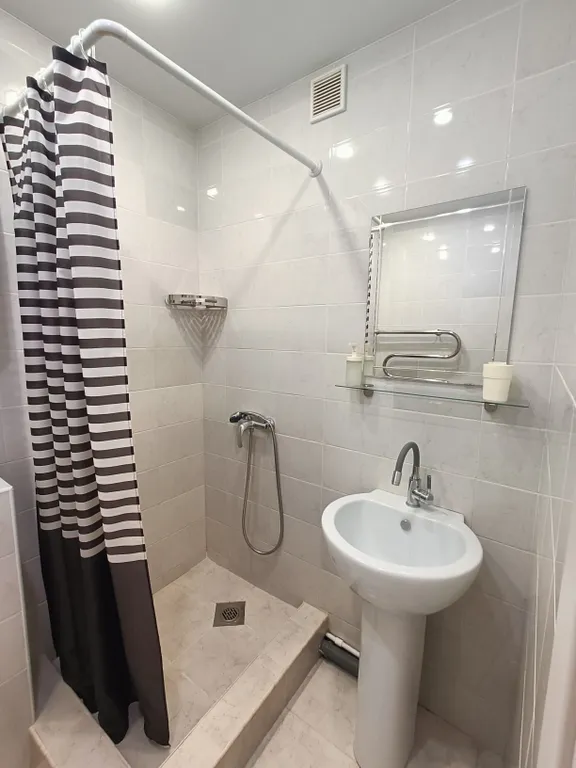 Комната в квартире, с индивидуальным санузлом