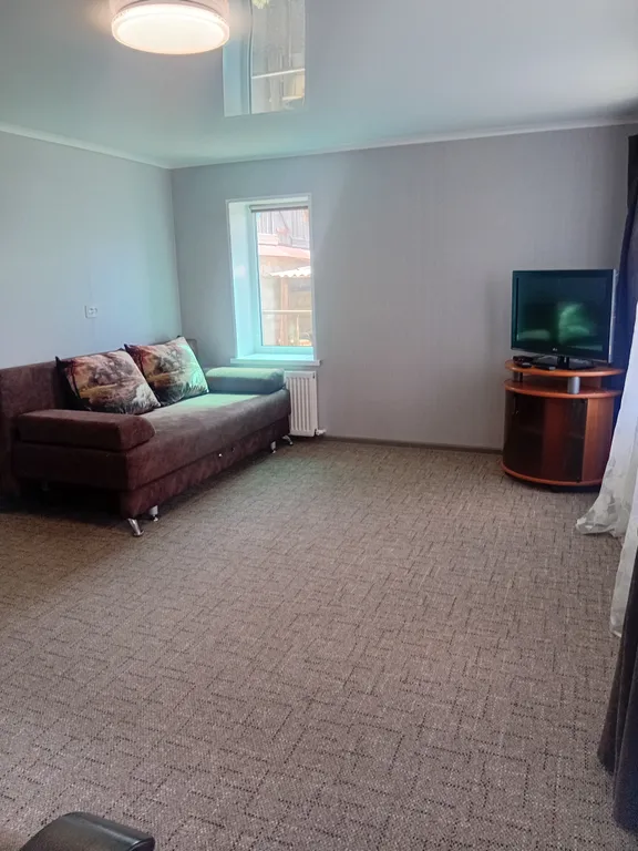 в ПУГАЧЕВЕ .Уютный частный дом с парковкой, тихий район