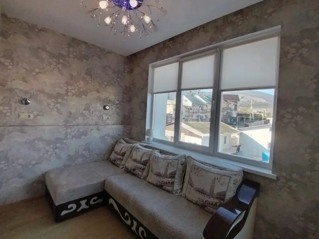 Квартира Двухкомнатная квартира рядом с кипарисовой аллеей — Судак