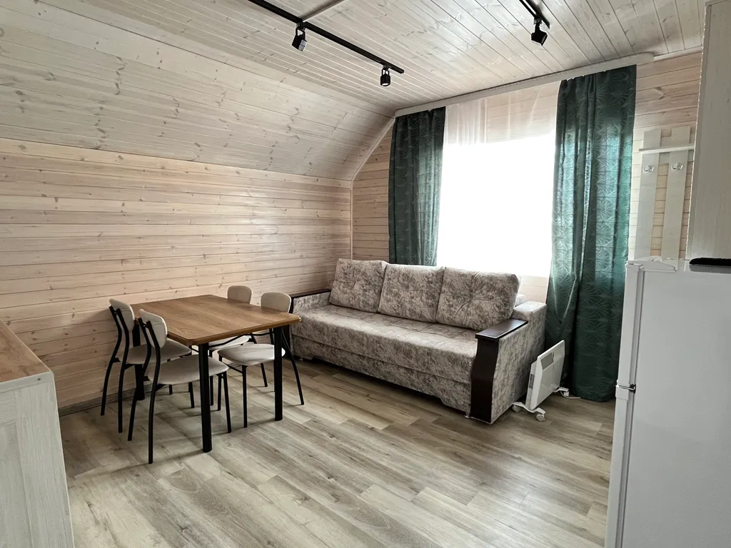 Коттедж с видом на горы 2