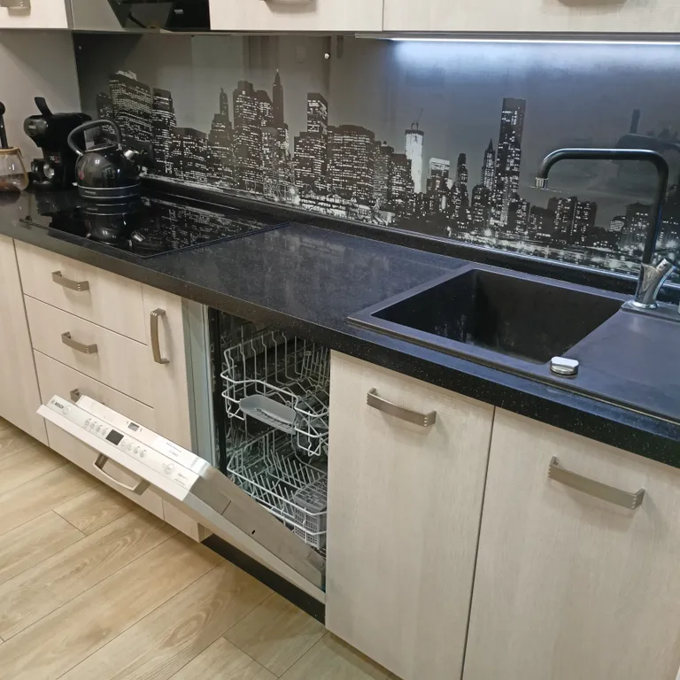 Полноценная светлая 2-комнатная квартира в центре города